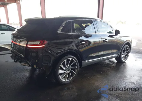 2019 Lincoln Nautilus Reserve z USA, uszkodzony, nr VIN 2LMPJ8LP9KBL66897